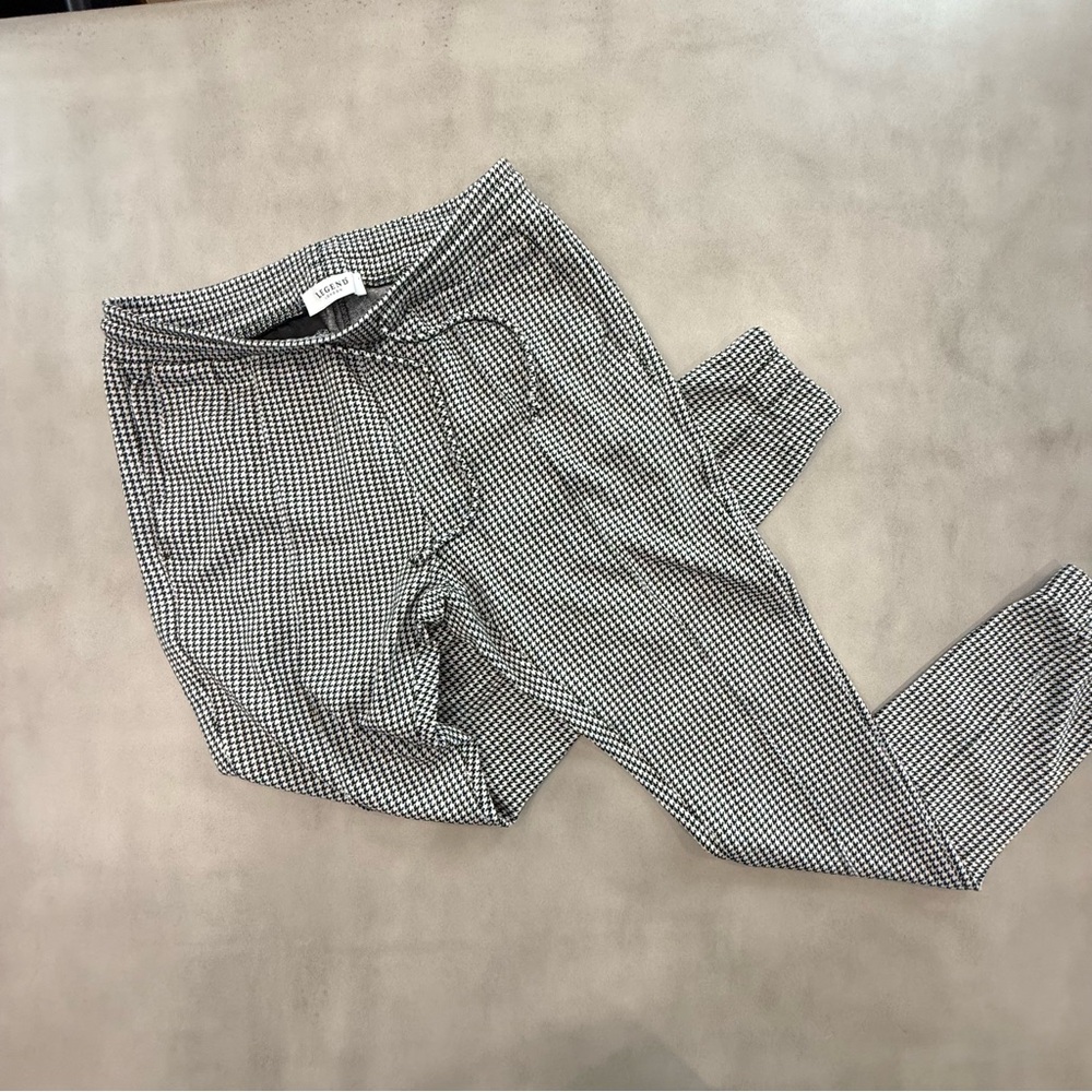 Men’s Legend London Black and White houndstooth jogger pants